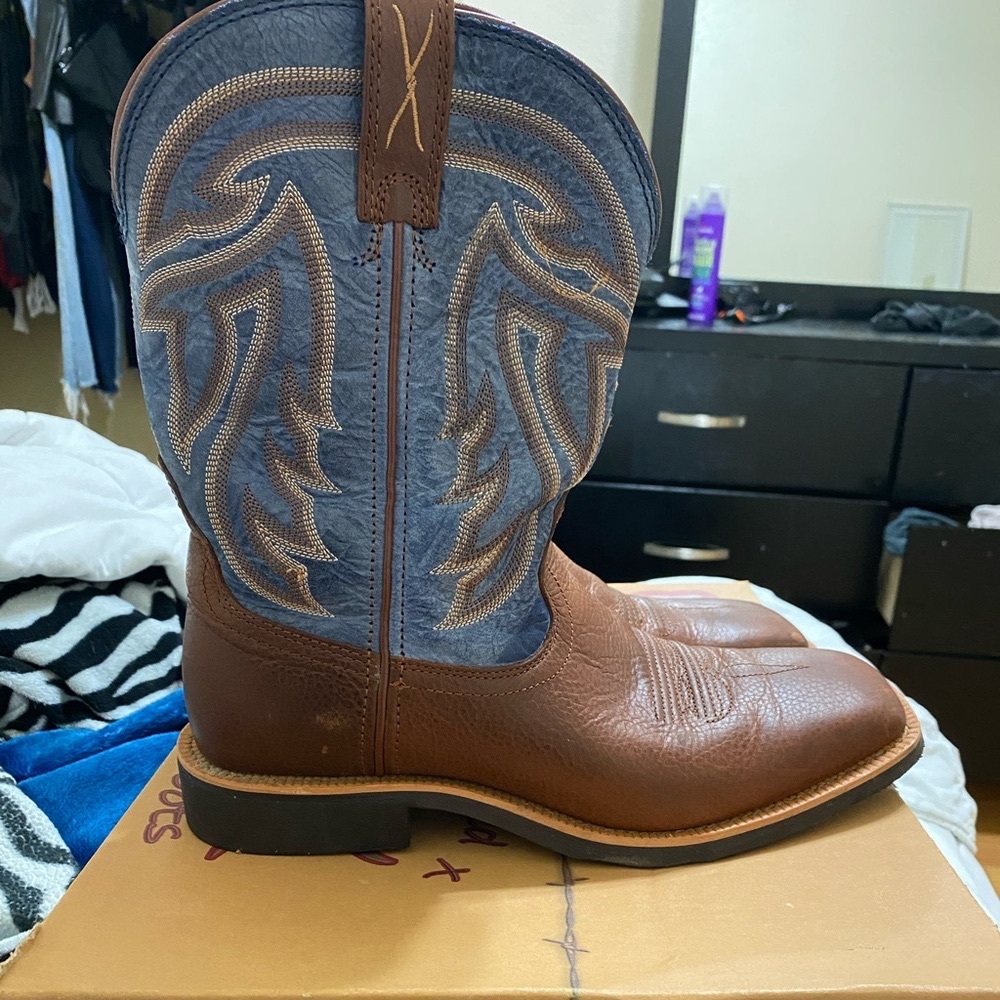 Men’s cowboy boots